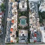 Penthouse With Rooftop And Jacuzzi In Downtown